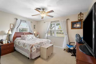 1341 SE Seashell Ln, Stuart, FL 34996 - Photo 14