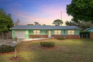 1341 SE Seashell Ln, Stuart, FL 34996 - Photo 2