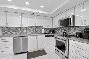 7786 Lakeside Blvd, Boca Raton, FL 33434 - Photo 18