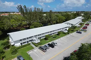 390 Durham M Circle, Deerfield Beach, FL 33442 - Photo 10