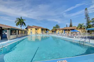 342 Pine Ridge Cir, Greenacres, FL 33463 - Photo 22