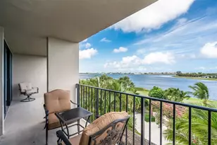 1830 Embassy Dr, West Palm Beach, FL 33401 - Photo 12