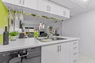 154 Waterside Dr, Hypoluxo, FL 33462 - Photo 8