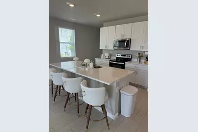 389 Salisbury Circle, Fort Pierce, FL 34982 - Photo 4
