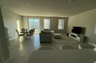 389 Salisbury Cir, Fort Pierce, FL 34982 - Photo 12