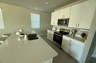 389 Salisbury Cir, Fort Pierce, FL 34982 - Photo 1