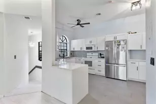 5139 Europa Dr, Boynton Beach, FL 33437 - Photo 8