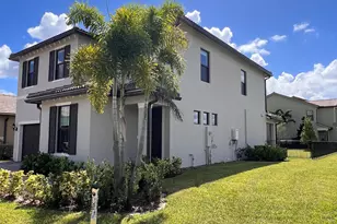 8246 Cadre Noir Rd, Lake Worth, FL 33467 - Photo 2