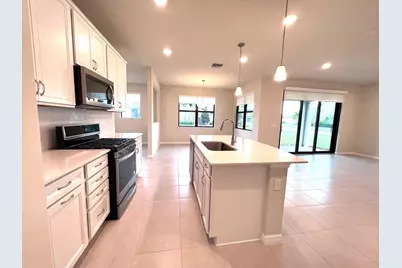 8246 Cadre Noir Road, Lake Worth, FL 33467 - Photo 10