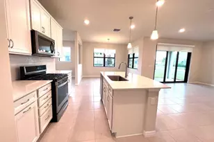 8246 Cadre Noir Rd, Lake Worth, FL 33467 - Photo 10