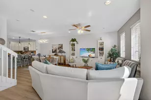 555 Dakota Dr, Jupiter, FL 33458 - Photo 8