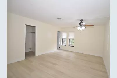 10 Evergreen Drive, Lake Park, FL 33403 - Photo 6
