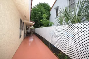 10 Evergreen Dr, Lake Park, FL 33403 - Photo 18