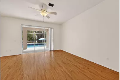 5545 W 1st Square SW, Vero Beach, FL 32968 - Photo 10