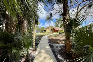 12999 Odessa Trail, Wellington, FL 33414 - Photo 32