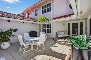 4115 Carriage Dr, Pompano Beach, FL 33069 - Photo 6
