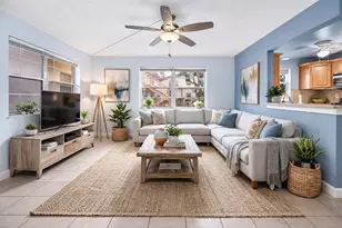 35 Sussex B, West Palm Beach, FL 33417 - Photo 2