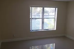 105 S Riverside Dr, Pompano Beach, FL 33062 - Photo 10