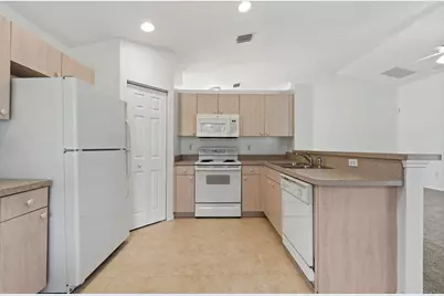 220 SW Lake Forest Way, Port Saint Lucie, FL 34986 - Photo 10