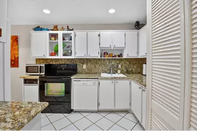 7 Southport Lane #B, Boynton Beach, FL 33436 - Photo 12