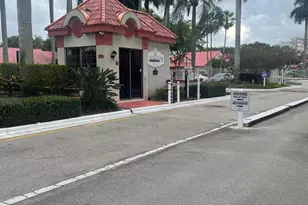 7884 Lexington Club Blvd, Delray Beach, FL 33446 - Photo 26