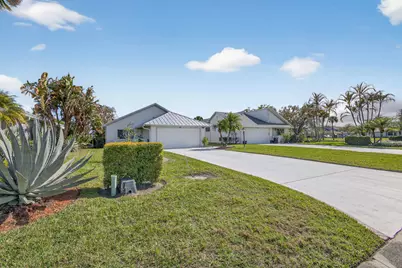 7198 SE Quincy Terrace, Hobe Sound, FL 33455 - Photo 2