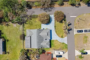 7954 SE Carlton Street E, Hobe Sound, FL 33455 - Photo 4