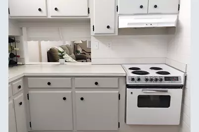 2562 N Garden Drive #206, Lake Worth, FL 33461 - Photo 8