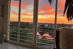 3465 Via Poinciana, Lake Worth, FL 33467 - Photo 2