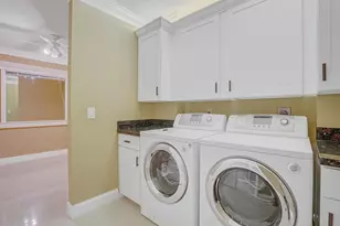 6073 Balboa Cir, Boca Raton, FL 33433 - Photo 14