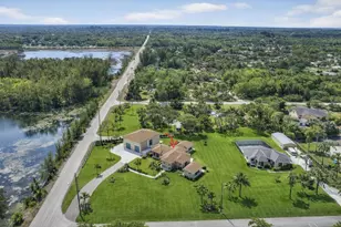 12038 Key Lime Blvd, The Acreage, FL 33412 - Photo 8