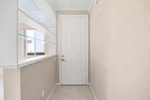 3069 Laurel Ridge Cir, Riviera Beach, FL 33404 - Photo 6