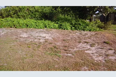 306 Main Street, Sebastian, FL 32958 - Photo 2