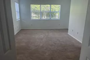 9555 Phipps Ln, Wellington, FL 33414 - Photo 10