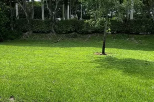 9555 Phipps Ln, Wellington, FL 33414 - Photo 26