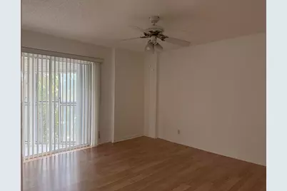 3146 Via Ponciana #301, Lake Worth, FL 33467 - Photo 6