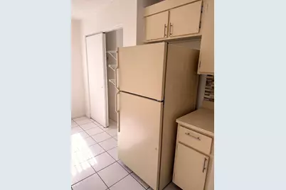 3146 Via Ponciana #301, Lake Worth, FL 33467 - Photo 18