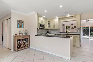 9249 Affirmed Ln, Boca Raton, FL 33496 - Photo 4