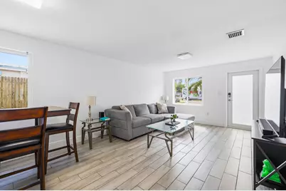 253 SW 2nd Court, Deerfield Beach, FL 33441 - Photo 4