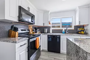 253 SW 2nd Ct, Deerfield Beach, FL 33441 - Photo 8