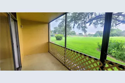 1509 Meadows Circle W, Boynton Beach, FL 33436 - Photo 12