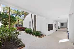 911 Oak Harbour Dr, Juno Beach, FL 33408 - Photo 4