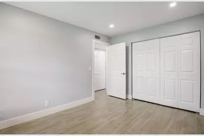 714 Nantucket Circle #B, Lake Worth, FL 33467 - Photo 18