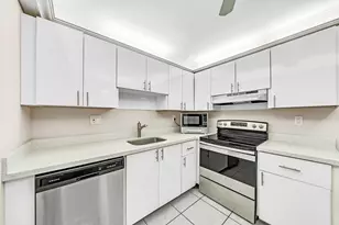 600 Three Islands Boulevard, Hallandale Beach, FL 33009 - Photo 8