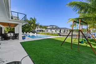 12880 S Shore Dr, Palm Beach Gardens, FL 33410 - Photo 42