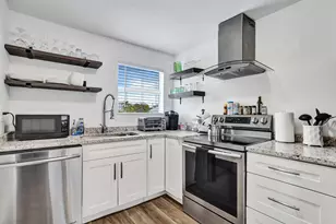 311 SE 3rd Ave, Delray Beach, FL 33483 - Photo 8