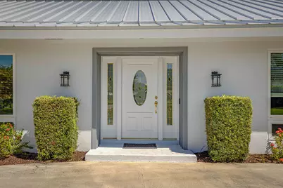 10356 Seagrape Way, Palm Beach Gardens, FL 33418 - Photo 2