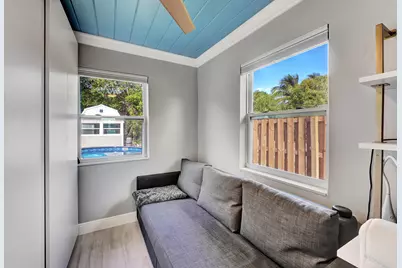 240 NW 9th Avenue, Delray Beach, FL 33444 - Photo 16