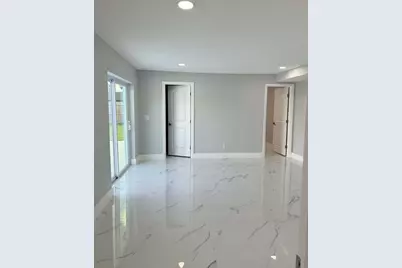 4318 Crestdale Street, Palm Beach Gardens, FL 33410 - Photo 10