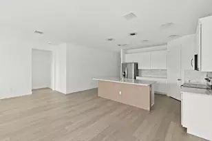 8906 Dahlia Cir, Port Saint Lucie, FL 34986 - Photo 18